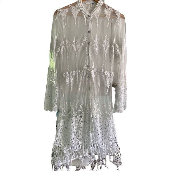GIVEN KALE WHITE TULLE & LACE TOP SIZE LARGE - Picture 1 of 15